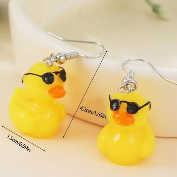Rubber Ducky design dangle earrings - Picture 3 of 9